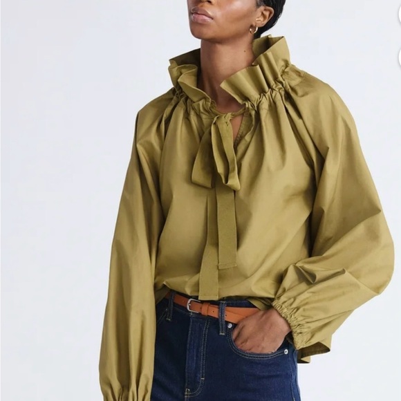 Free Assembly women’s ruffle neck cotton top - Picture 2 of 4